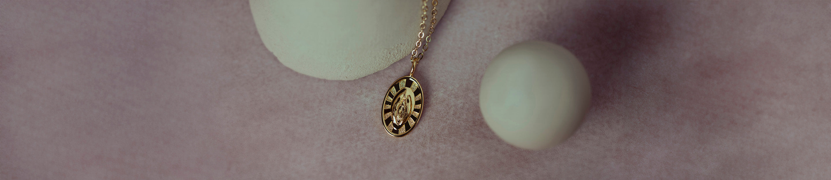 Collares amuleto hechos a mano | Joyas con alma – Santa Barbara