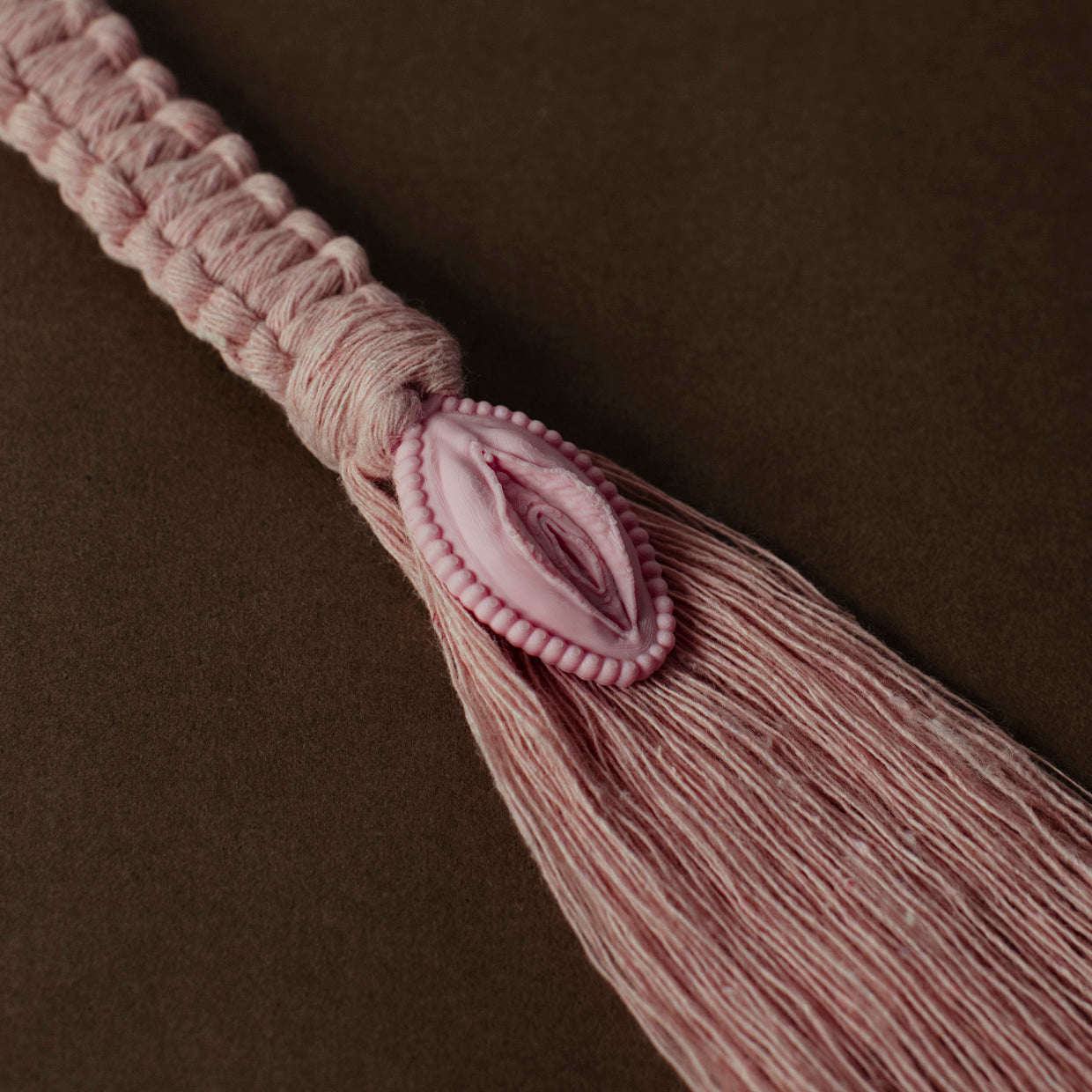 Llavero V Bold Macramé