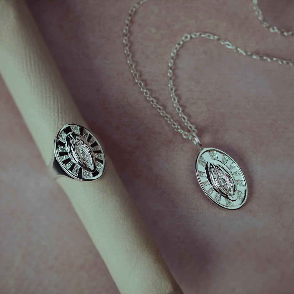 Joyas en plata 925 con energía protectora  – Santa Barbara